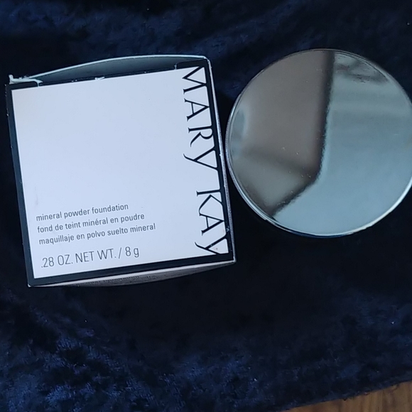 Mary Kay Other - Mary Kay mineral foundation